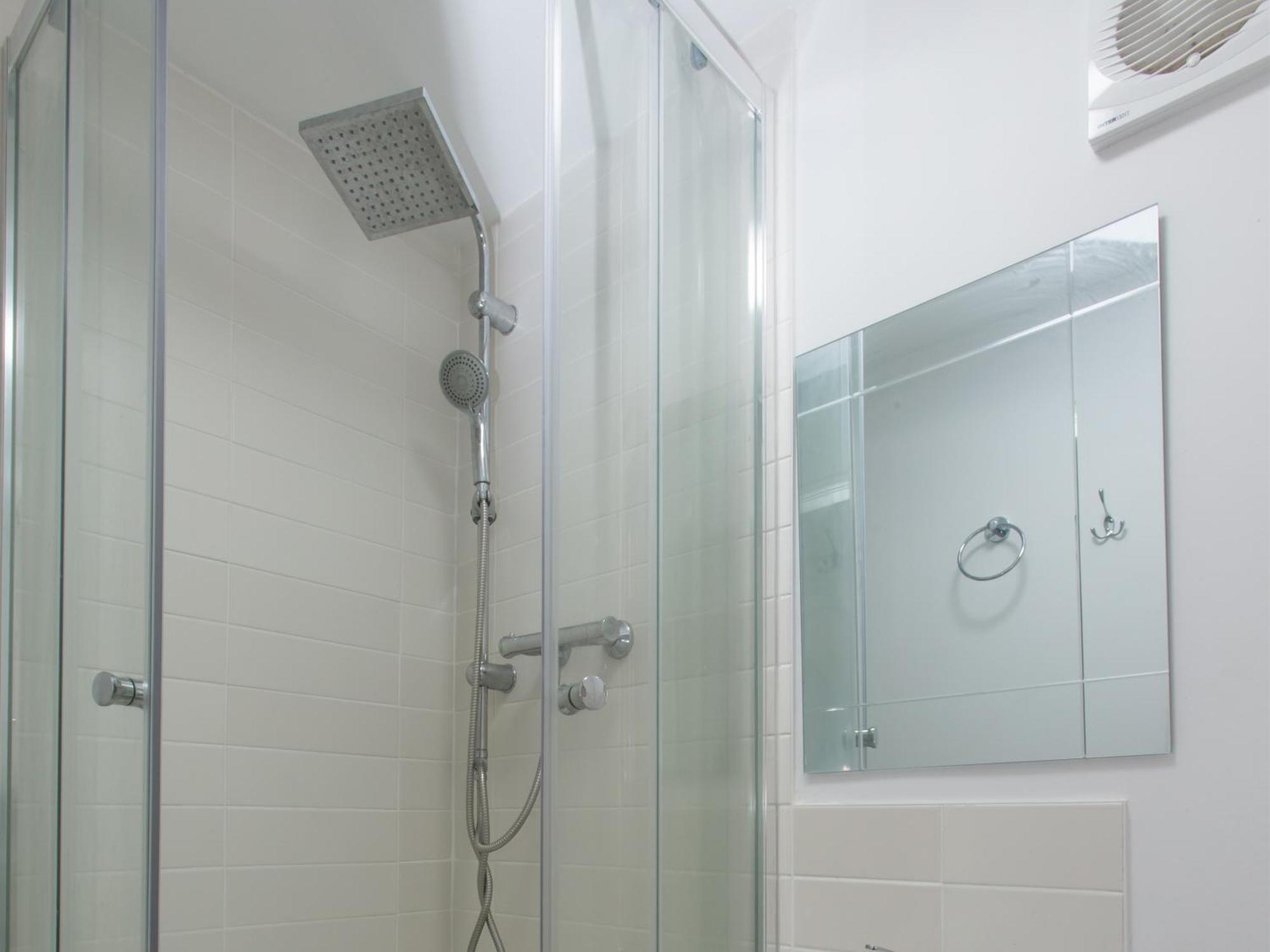 Townhouse @ West Avenue Crewe Bed & Breakfast Phòng bức ảnh