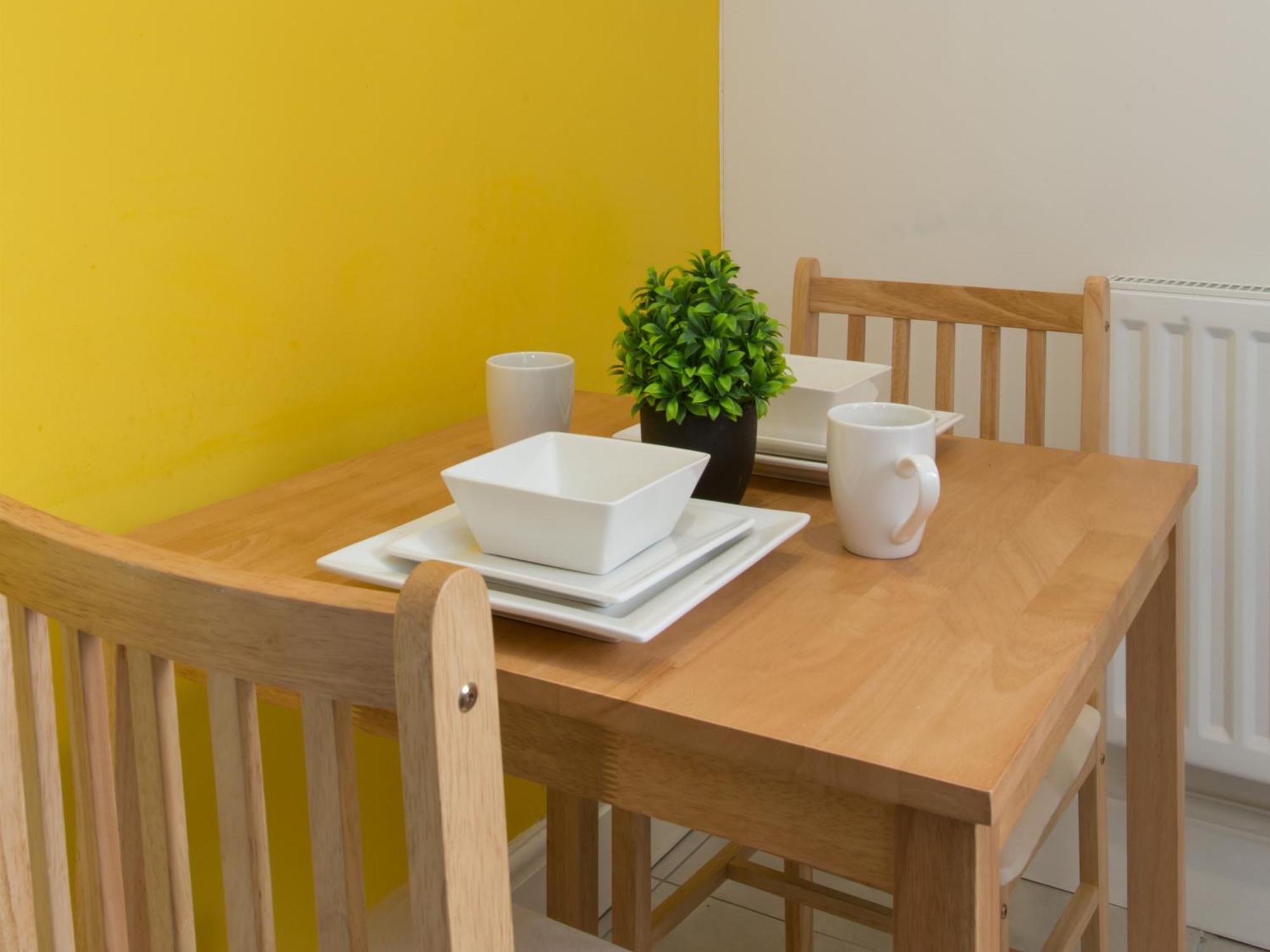 Townhouse @ West Avenue Crewe Bed & Breakfast Phòng bức ảnh