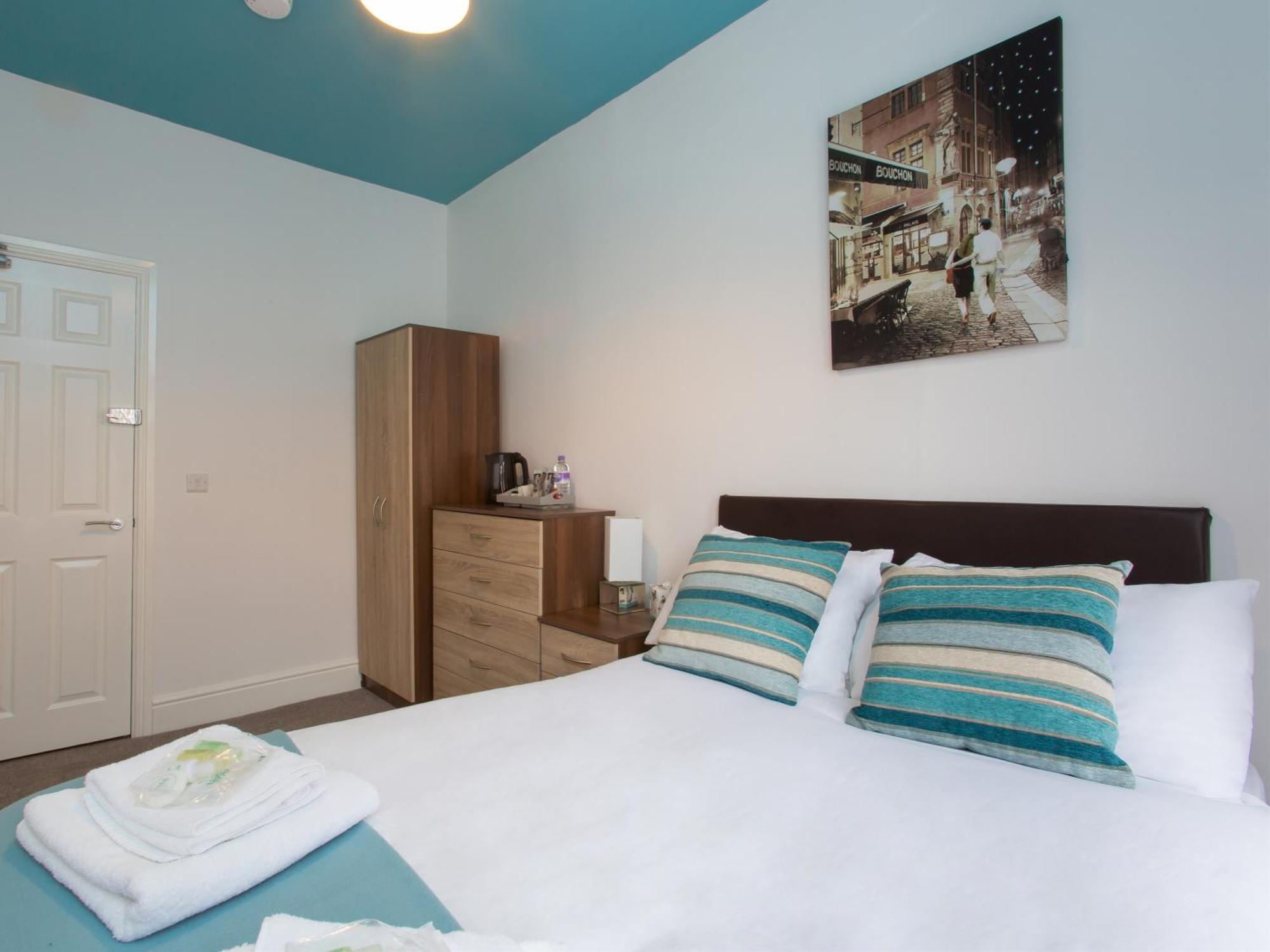 Townhouse @ West Avenue Crewe Bed & Breakfast Phòng bức ảnh